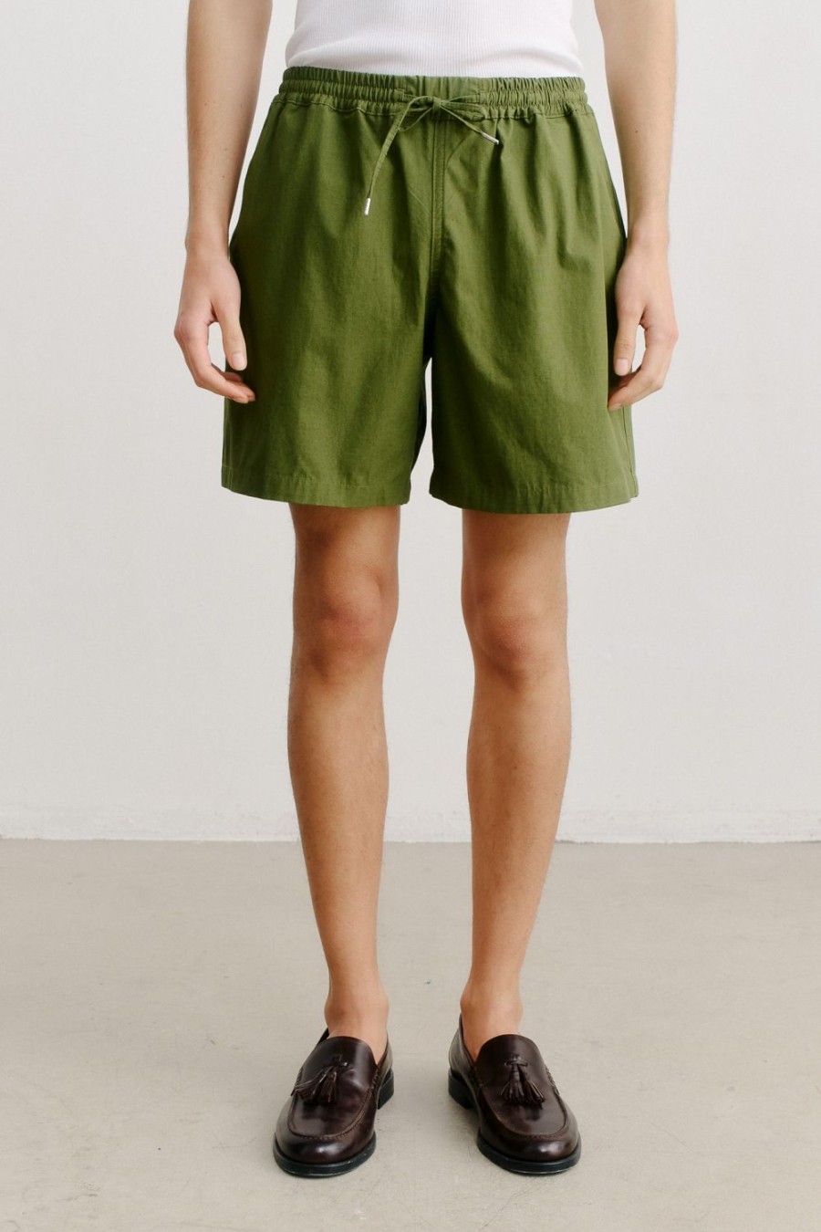 A Kind of Guise Volta Shorts