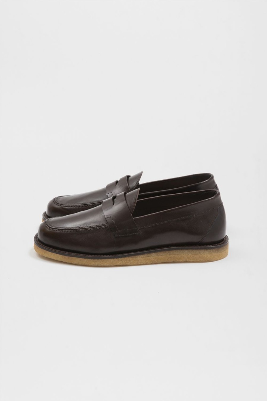 A Kind of Guise Crepe Loafer