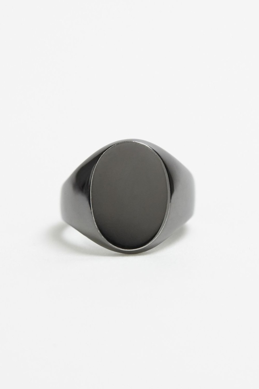 A Kind of Guise Signet Ring Black