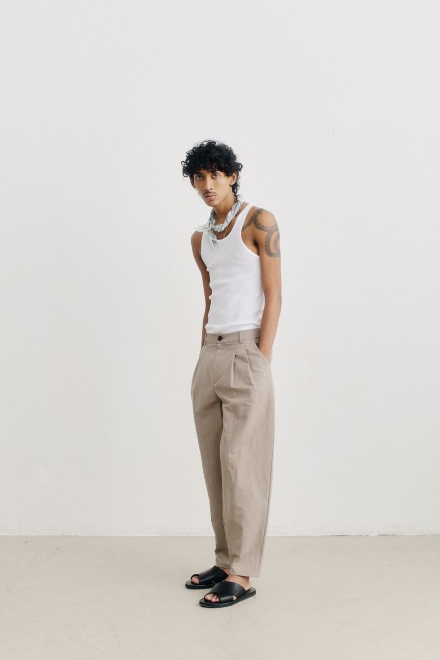 A Kind of Guise Pleated Wide Trousers (Akog Exclusive)