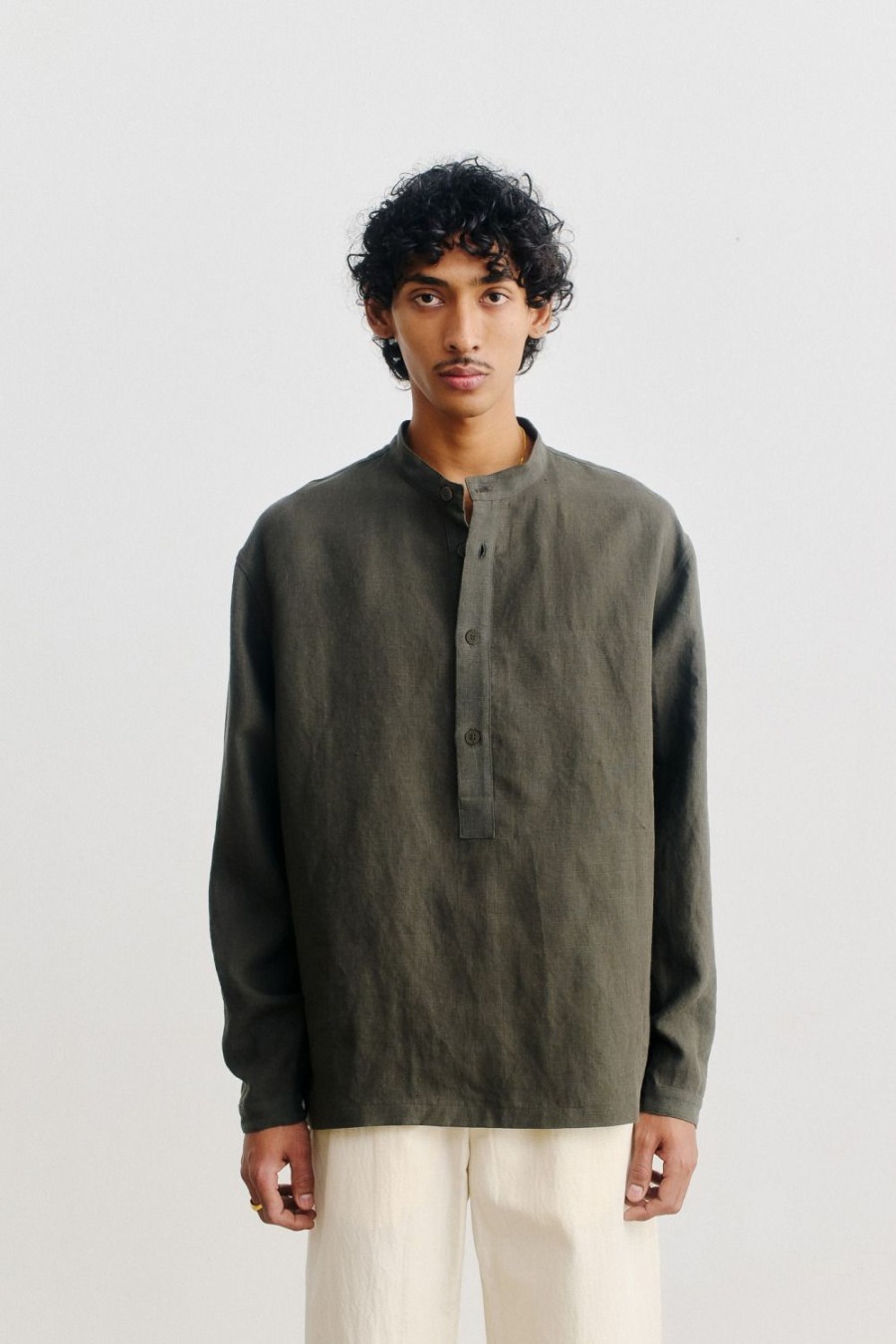 A Kind of Guise Pace Pocket Shirt