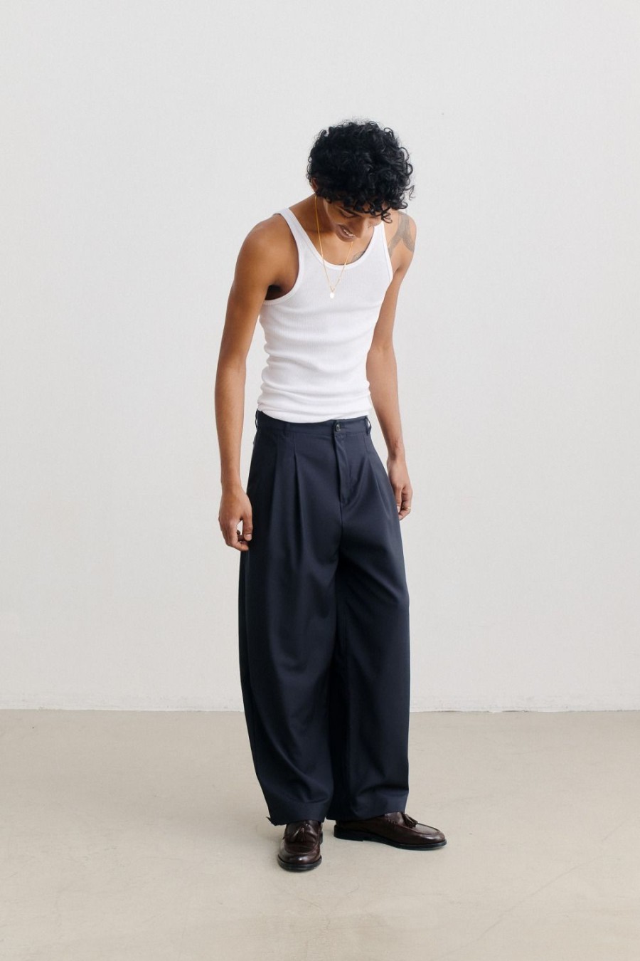 A Kind of Guise Flexible Wide Trousers